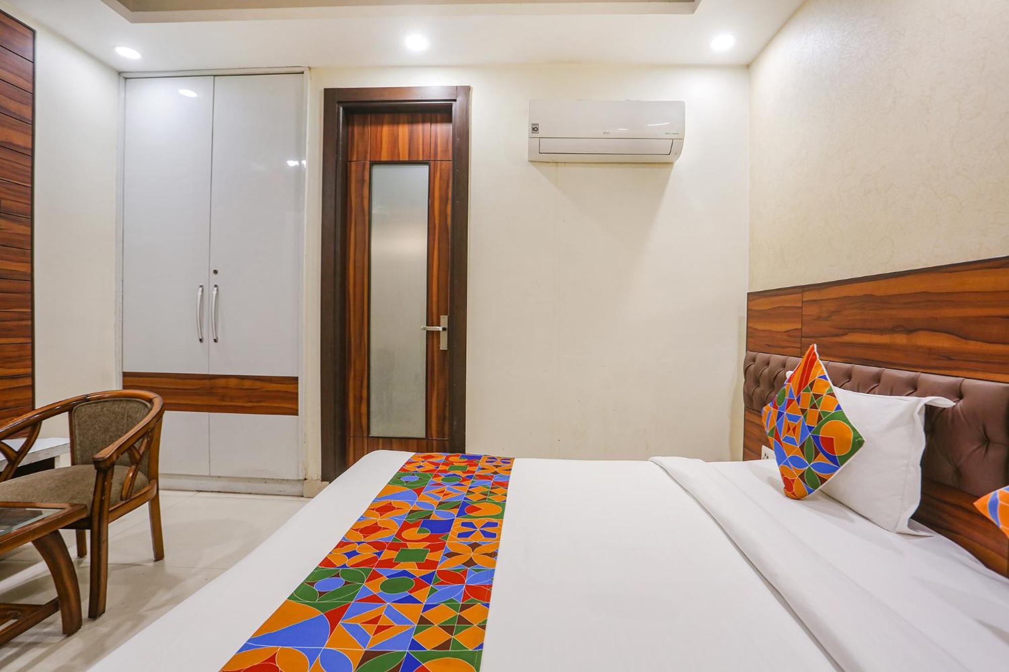 Fabhotel Gold Inn Janakpuri Дели Экстерьер фото