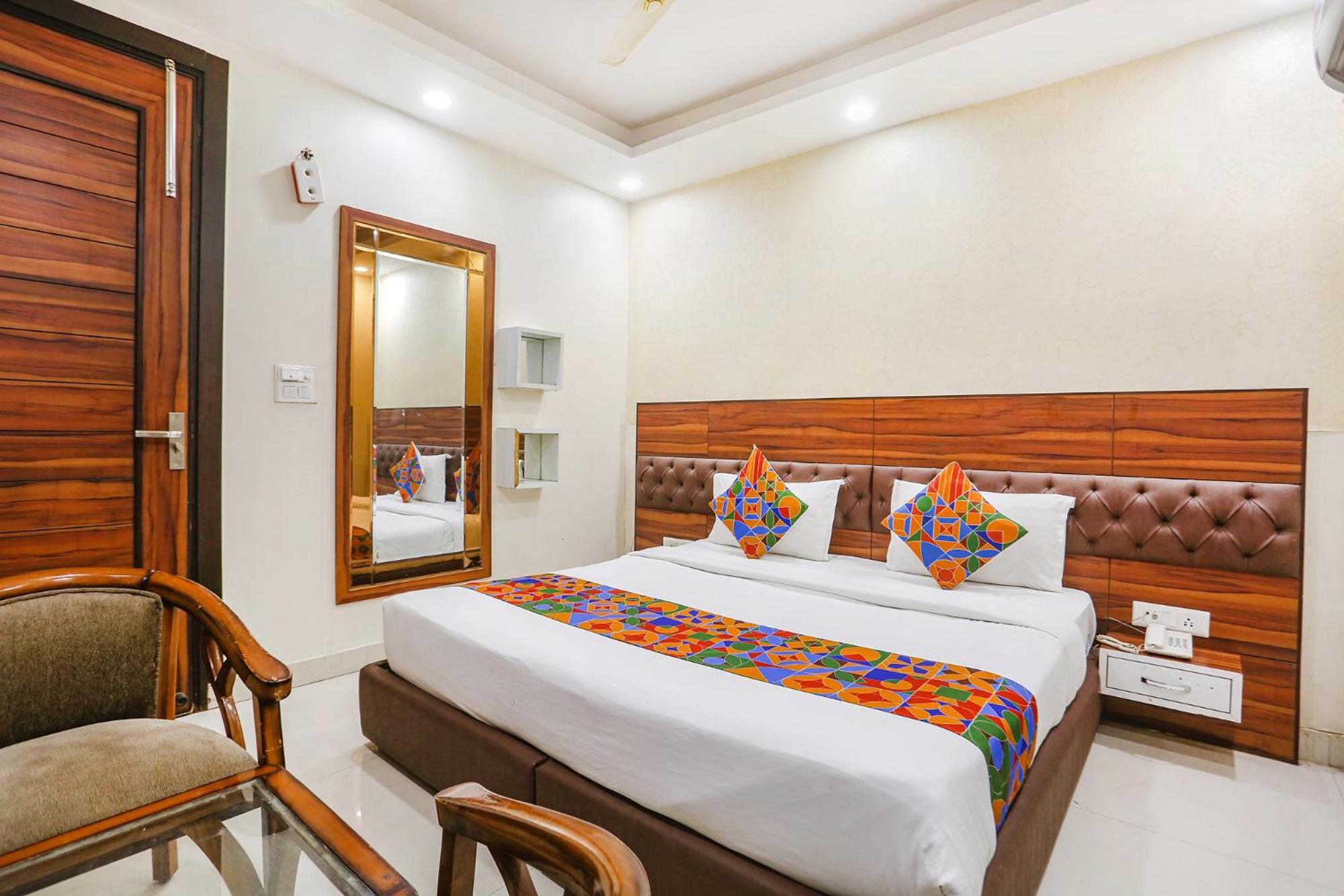 Fabhotel Gold Inn Janakpuri Дели Экстерьер фото